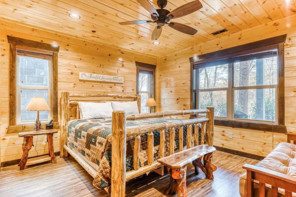 The Great Dogwood Manor By Stony Brook Cabins Гетлинбург Екстериор снимка