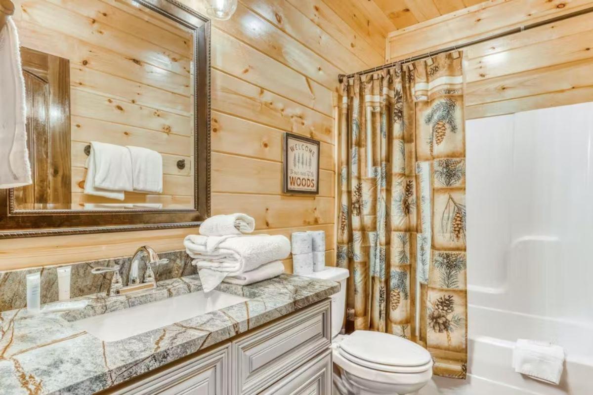 The Great Dogwood Manor By Stony Brook Cabins Гетлинбург Екстериор снимка