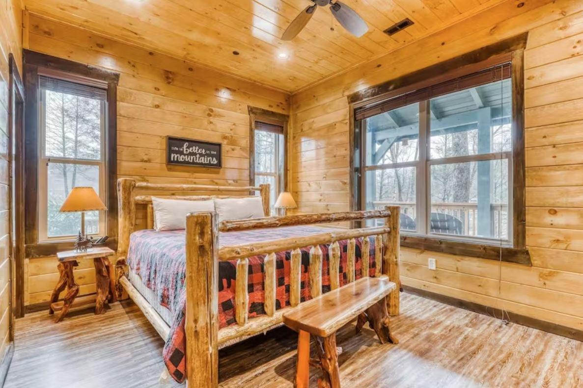The Great Dogwood Manor By Stony Brook Cabins Гетлинбург Екстериор снимка